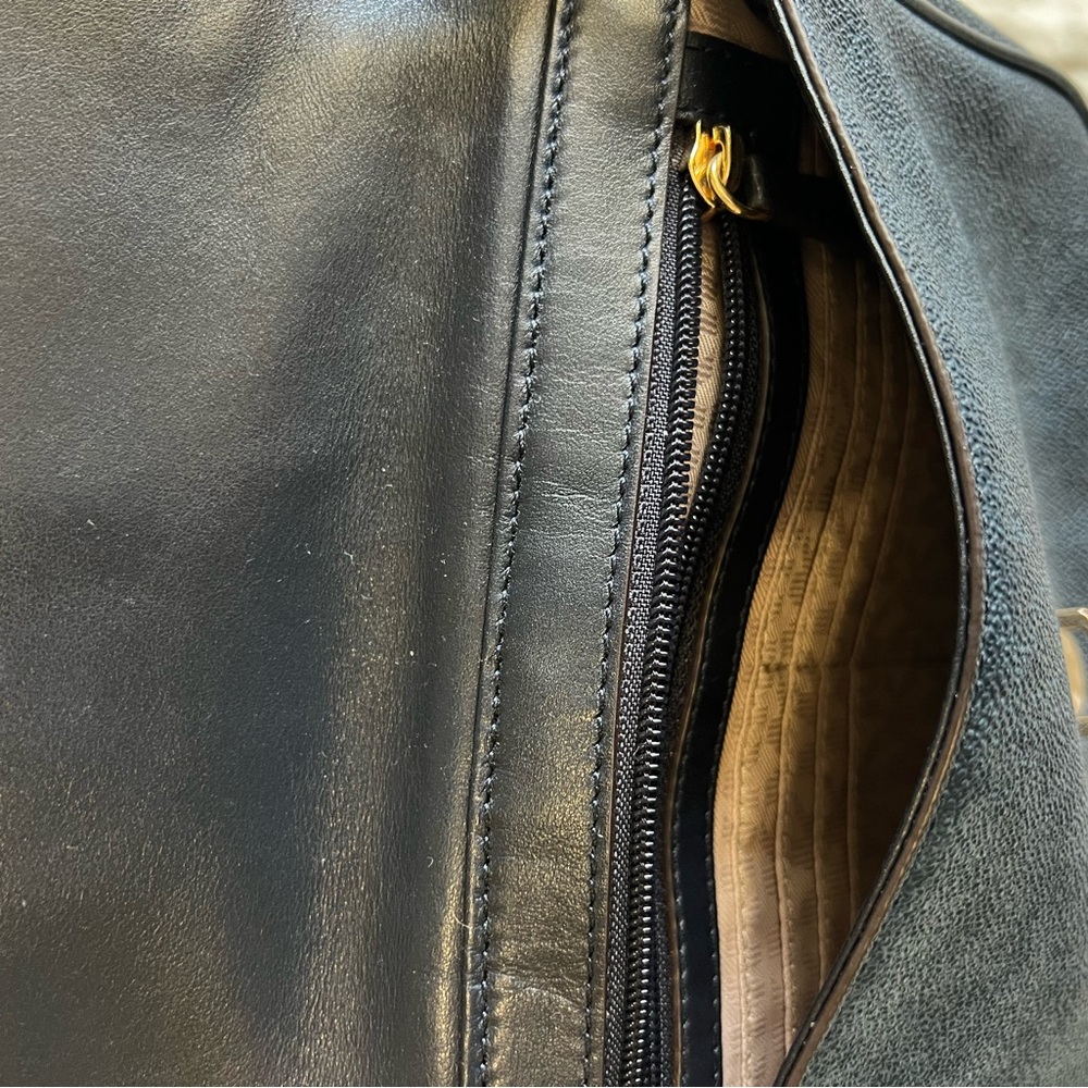 Michael Kors Purse - Picture 4 of 5